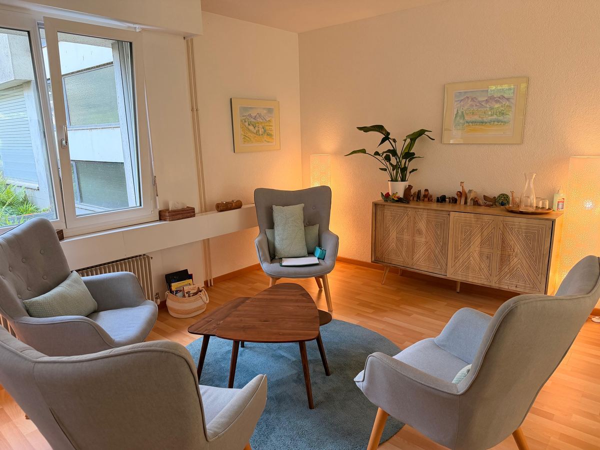 Beratungsraum mit Sideboard
